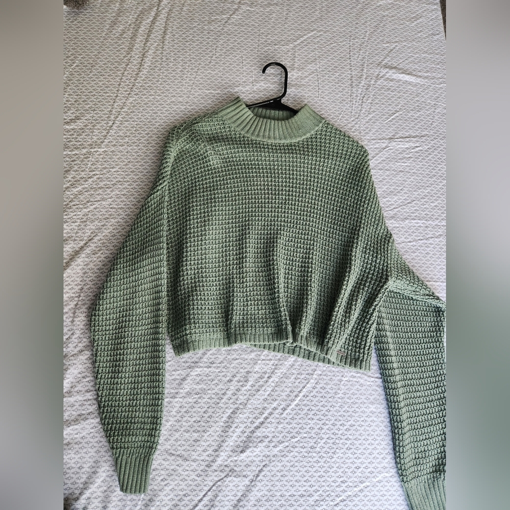 Hollister Mint Green Cropped Women's Sweater Size S